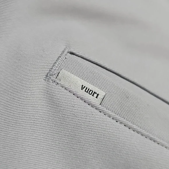 Vuori Men's Light Gray Chinos Pants 34x30 - Picture 7 of 9